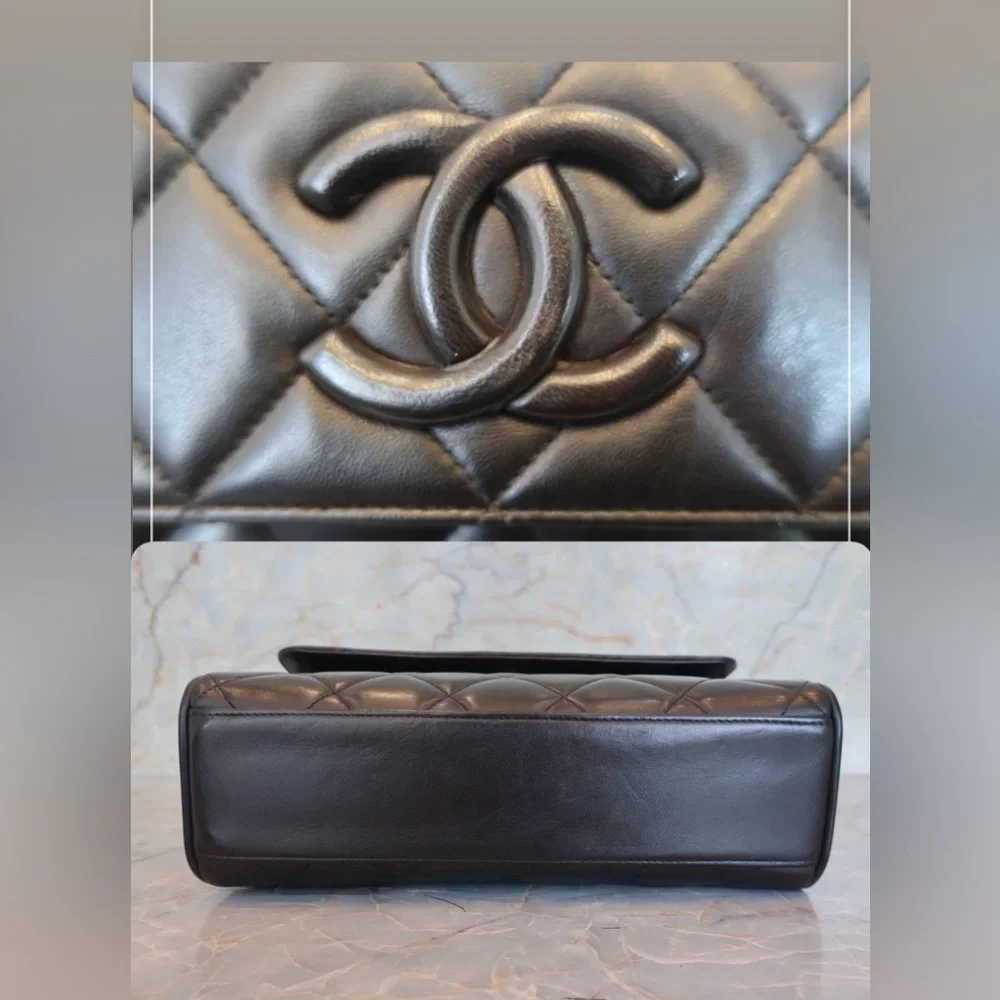 Authentic CHANEL black lambskin medium sized camera vintage crossbody bag - Picture 3 of 15